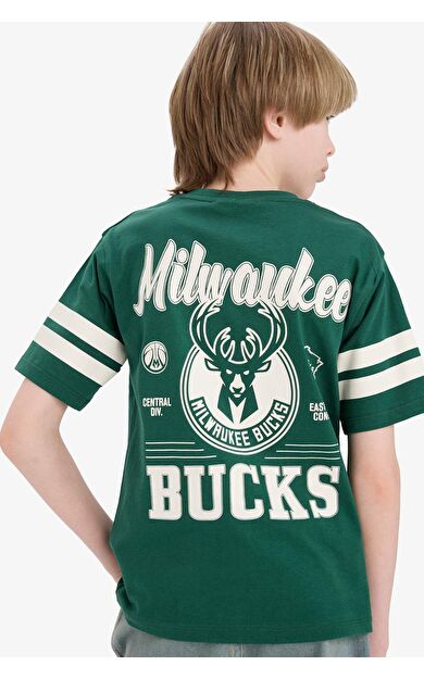 DeFacto Erkek Çocuk NBA Milwaukee Bucks New Regular Fit Bisiklet Yaka Kısa Kollu Tişört