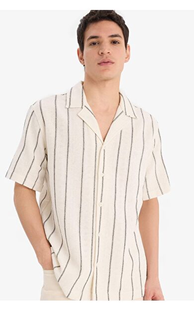 DeFacto Regular Fit Apaş Yaka Yazlık Çizgili Kısa Kollu Gömlek