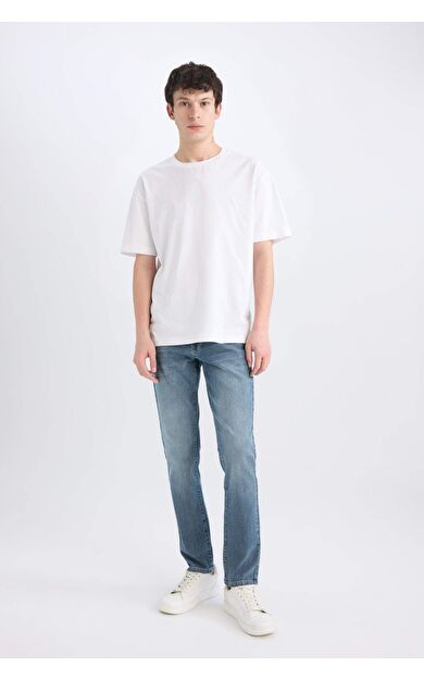 DeFacto Pedro Slim Fit Dar Kalıp Normal Bel Dar Paça Jean Pantolon E5427AX25SPNM90