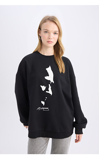 DeFacto 29 Ekim Cumhuriyet Bayramı Oversize Geniş Kalıp Bisiklet Yaka Atatürk Baskılı Sweatshirt E5445AX24WNBK81