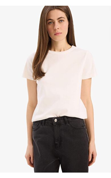 DeFacto Regular Fit Bisiklet Yaka Basic Düz Kısa Kollu Tişört E5451AX25SPER105