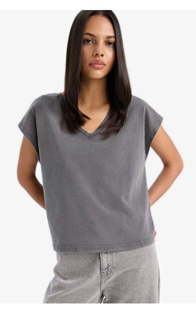 DeFacto Regular Fit V Yaka Basic Düz Premium Kolsuz Tişört E5486AX25SPAR191