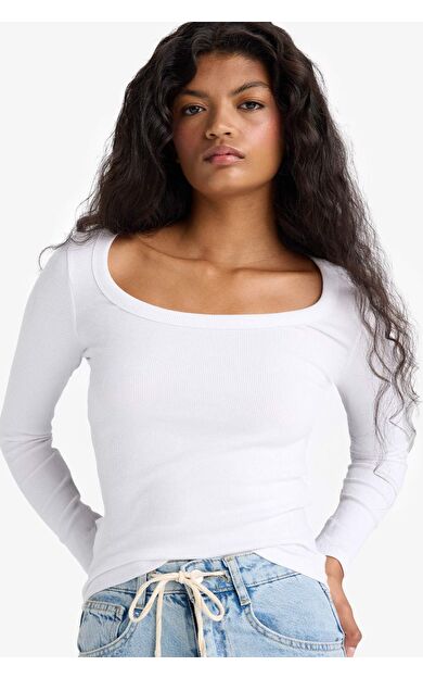 Slim Fit Dar Kesim Yuvarlak Yaka Basic Düz Fitilli Kaşkorse Uzun Kollu Tişört E5768AX25AUWT83