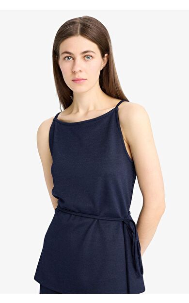 DeFacto Regular Fit Kayık Yaka Kuşaklı Pike Atlet