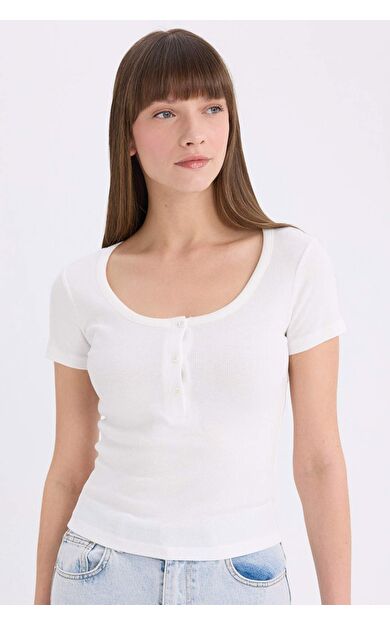 DeFacto Slim Fit Dar Kesim Yuvarlak Yaka Basic Düz Fitilli Kaşkorse Kısa Kollu Tişört E5781AX25SPER105