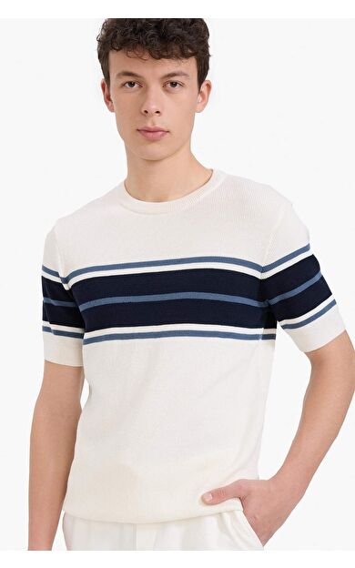 DeFacto %100 Pamuk Standart Fit Kısa Kollu Triko Tişört