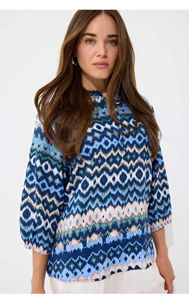 DeFacto Regular Fit V Yaka Desenli Uzun Kollu Gömlek