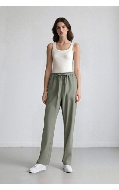 DeFacto Straight Fit Çift Cepli Yüksek Bel Düz Paça Modal Pantolon E5962AX25SPGN460