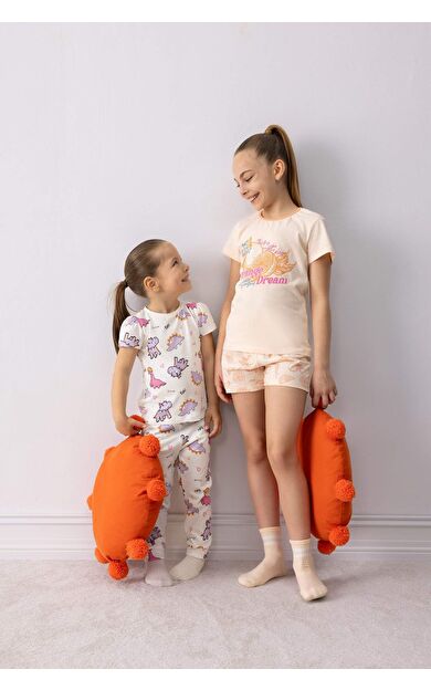 DeFacto Kız Çocuk Pijama Takımı Baskılı Kısa Kollu Üst Desenli Şort