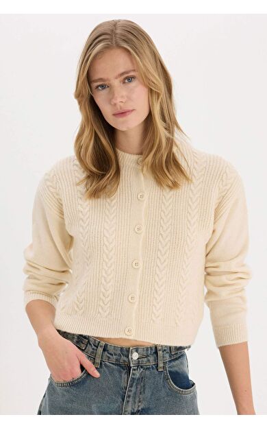 DeFacto Sevgililer Günü Basic Düz Bisiklet Yaka Triko Hırka