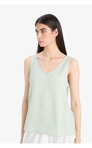 Regular Fit V Yaka Kolsuz Bluz