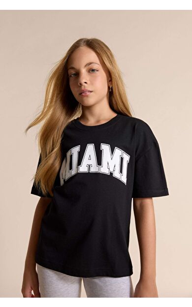 DeFacto Kız Çocuk Relax Fit Bisiklet Yaka Baskılı Kısa Kollu Tişört E6492A825AUBK81