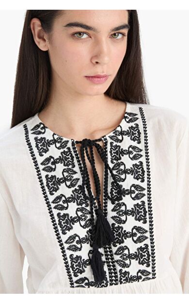 Regular Fit Bisiklet Yaka Keten Görünümlü Uzun Kollu Bluz