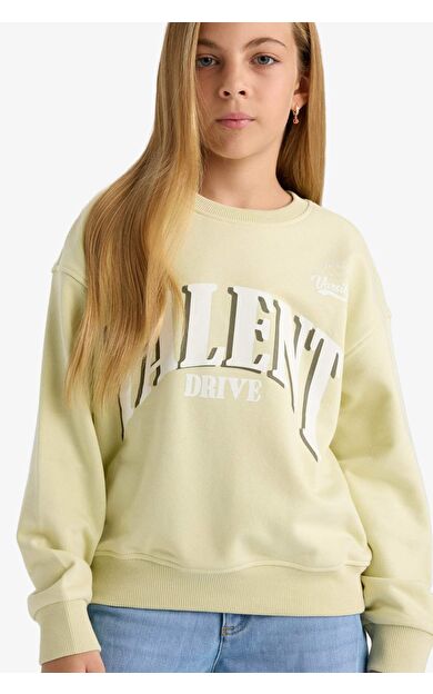 Kız Çocuk Relax Fit Bisiklet Yaka Baskılı Sweatshirt E6760A825AUGN1236