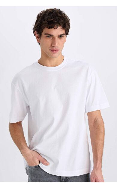 DeFacto Oversize Geniş Kalıp Bisiklet Yaka Basic Düz Kısa Kollu Tişört E6885AXNSWT34