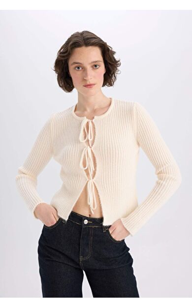 DeFacto Regular Fit Bisiklet Yaka Bağlamalı Basic Düz Triko Hırka