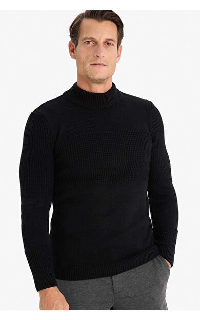 DeFacto Standart Fit Yarım Balıkçı Yaka Triko Kazak