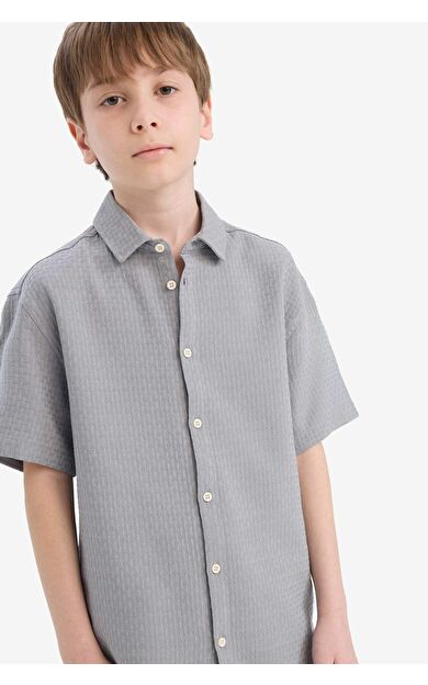 DeFacto Erkek Çocuk Regular Fit Polo Yaka Dokulu Kısa Kollu Gömlek