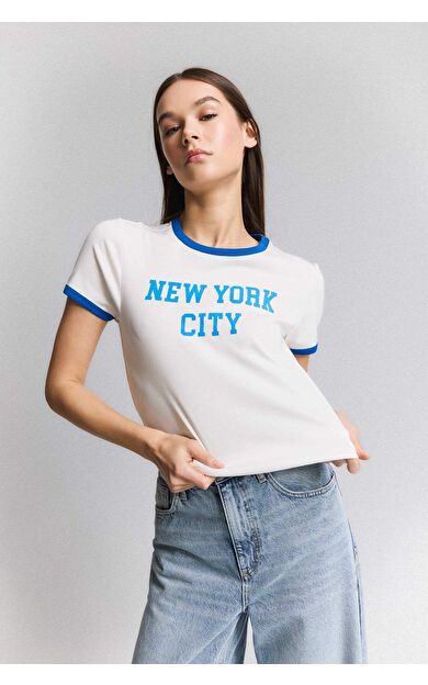 DeFacto Regular Fit Bisiklet Yaka Baskılı Ribana Kısa Kollu Tişört E7010AX25SPWT32