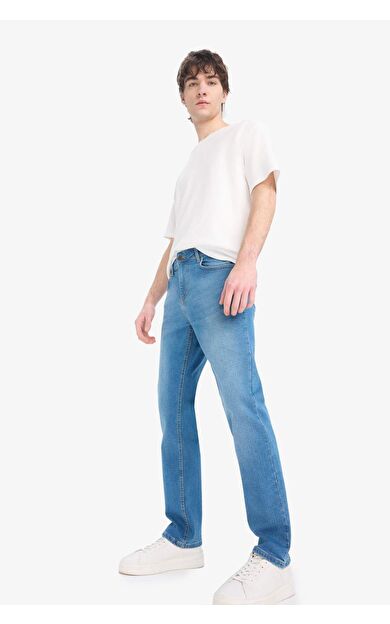 DeFacto Sergio Regular Fit Normal Kalıp Normal Bel Boru Paça Jean Pantolon E7024AX25SPNM28