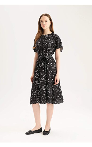 Regular Fit Bisiklet Yaka Kısa Kollu Elbise