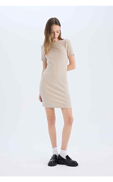 DeFacto Coool Bodycon Vücudu Saran Bisiklet Yaka Fitilli Kaşkorse Kısa Kollu Mini Elbise