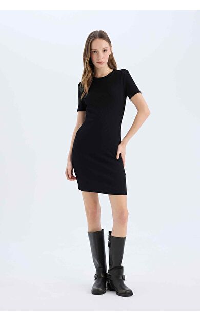 DeFacto Coool Bodycon Vücudu Saran Bisiklet Yaka Fitilli Kaşkorse Kısa Kollu Mini Elbise