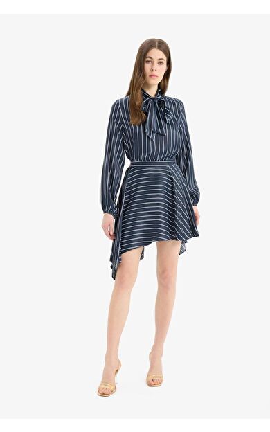 Asimetrik Çizgili Yüksek Bel Saten Mini Etek