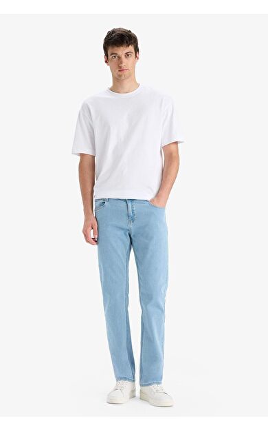 DeFacto Sergio Regular Fit Normal Kalıp Normal Bel Boru Paça Jean Pantolon E7268AX25SMNM39