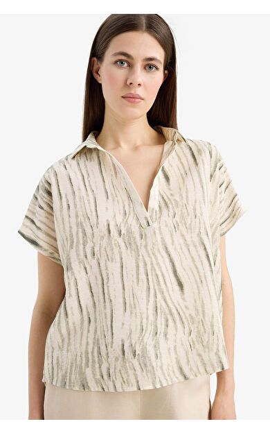 Oversize Geniş Kalıp Gömlek Yaka Baskılı Kısa Kollu Bluz