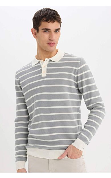 DeFacto Standart Fit Polo Yaka Çizgili Triko Kazak E7604AX24WNGR253