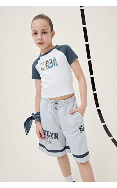 DeFacto Kız Çocuk NBA Wordmark Fitted Bisiklet Yaka Ribana Kısa Kollu Tişört