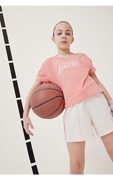 DeFacto Kız Çocuk NBA Los Angeles Lakers Loose Fit Bisiklet Yaka Kısa Kollu Tişört