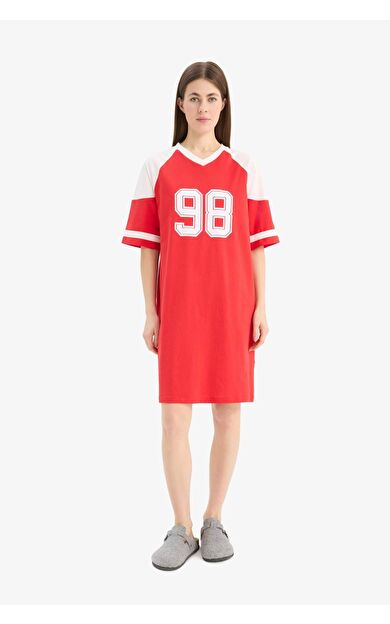 Fall in Love Baskılı V Yaka Kısa Kollu Gecelik