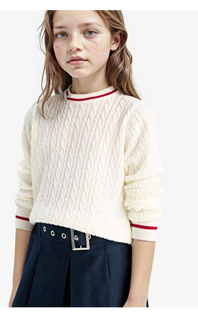 Kız Çocuk Standart Fit Bisiklet Yaka Triko Kazak E7740A825AUER233