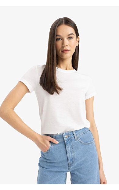 DeFacto Fitted Bisiklet Yaka Basic Düz Kısa Kollu Tişört E7953AX25SMWT32