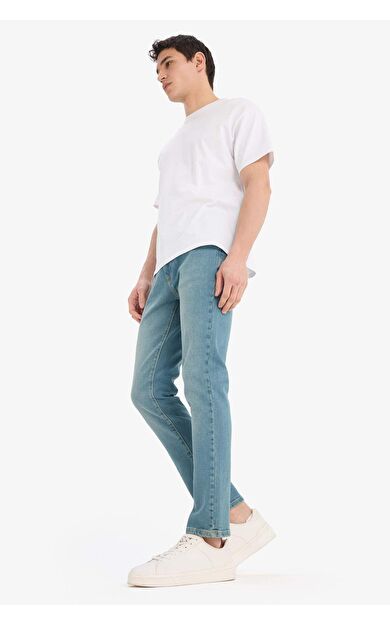 DeFacto Pedro Slim Fit Dar Kalıp Normal Bel Dar Paça Jean Pantolon E8201AX25SPNM29