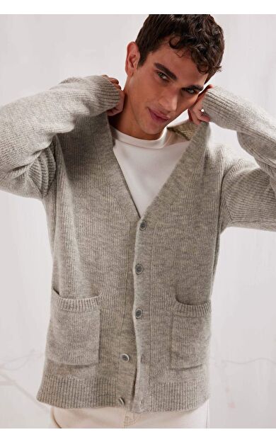 DeFacto Relax Fit V Yaka Basic Düz Cepli Triko Hırka