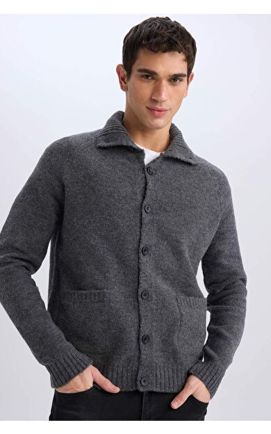 DeFacto Standart Fit Balıkçı Yaka Triko Hırka E8396AX24CWAR4