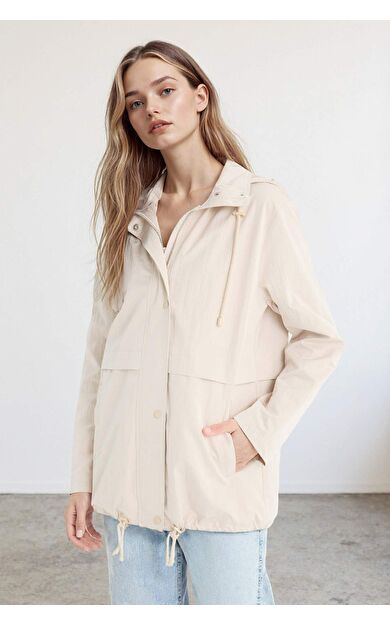  Su Geçirmez Regular Fit Kapüşonlu Fermuarlı Yağmurluk