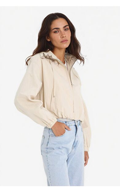 DeFacto Su Geçirmez Regular Fit Kapüşonlu Mont