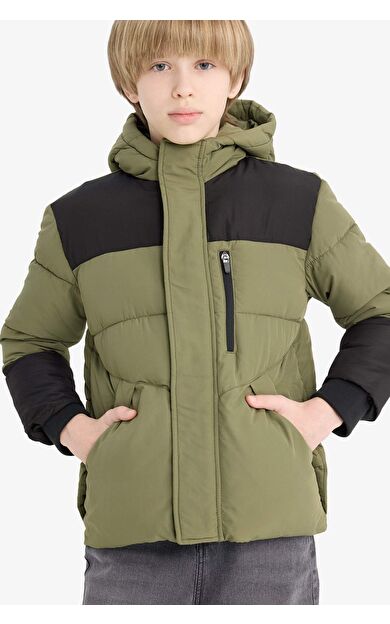 Erkek Çocuk Su İtici Kapüşonlu Fermuarlı Şişme Mont E8648A825WNKH210