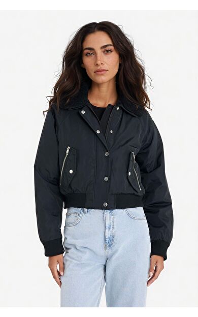 Su Geçirmez Regular Fit Polo Yaka Crop Fermuarlı Mont