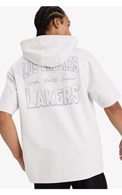 DeFactoFit NBA Los Angeles Lakers Boxy Fit Kapüşonlu Sırt Baskılı Kısa Kollu Tişört
