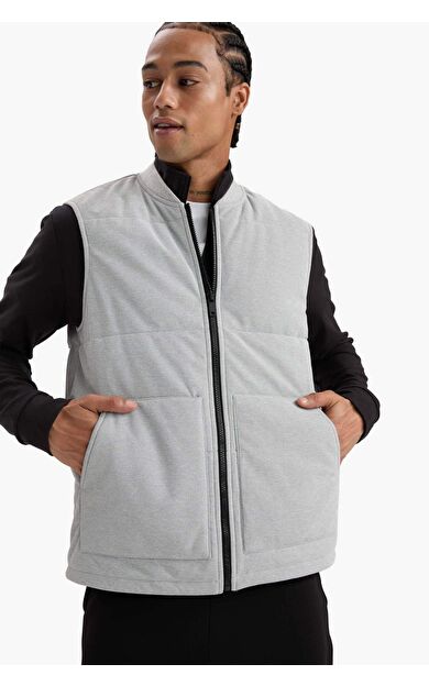 Regular Fit Dik Yaka Fermuarlı Cepli Yelek E8777AX25AUGR360