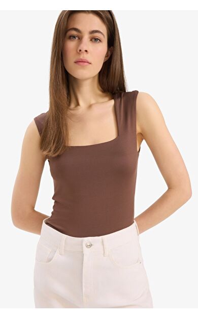 DeFacto Slim Fit Dar Kesim Kare Yaka Basic Düz Çıtçıtlı Body