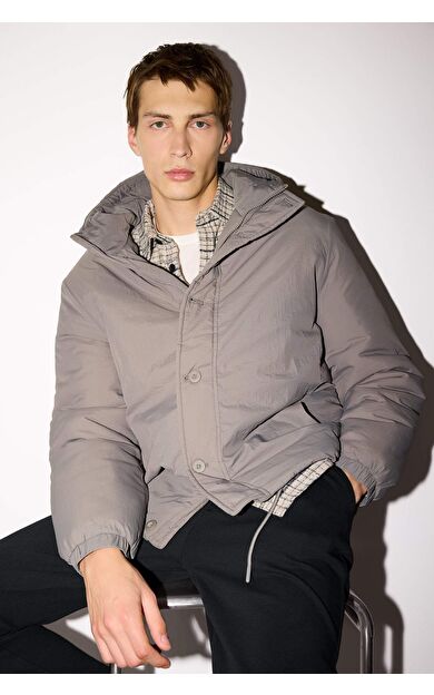 Su İtici Regular Fit Kapüşonlu Fermuarlı İç Cepli Mont