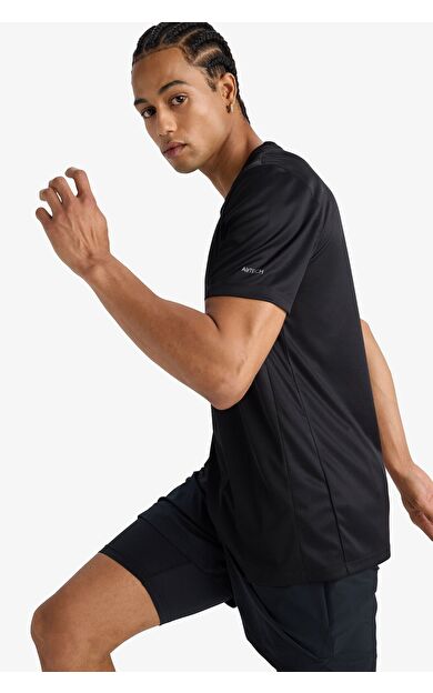 DeFacto DeFactoFit Slim Fit Dar Kesim Bisiklet Yaka Baskılı Sporcu Kısa Kollu Tişört E9318AX25AUBK81