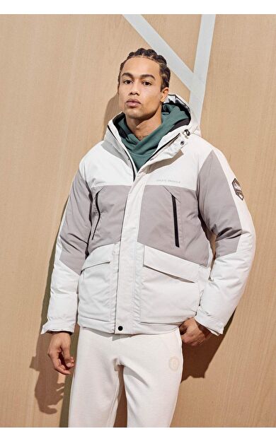 Defactofit Su İtici Regular Fit Kapüşonlu Rüzgar Geçirmez Mont