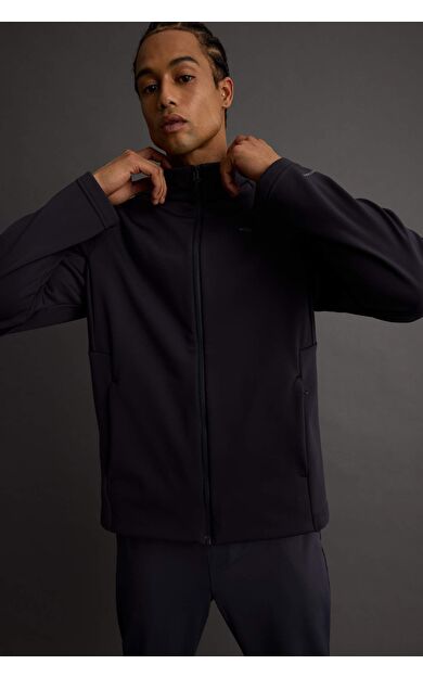 DeFactoFit Su İtici Slim Fit Dar Kesim Fermuarlı Softshell Yağmurluk